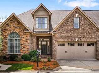 6 Blakeney Pl, Greensboro, NC 27408