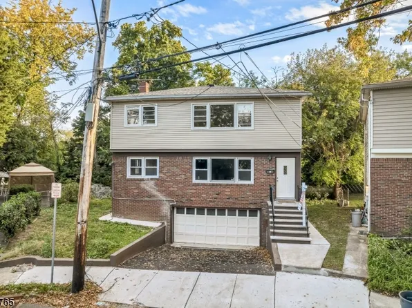 22 Crescent Ct, Newark City, NJ 07106