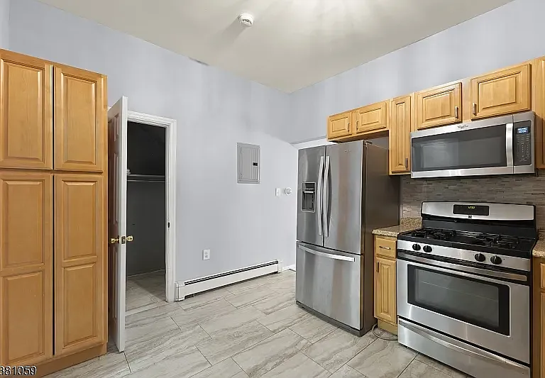 76 Heckel St #1 — Photo 7
