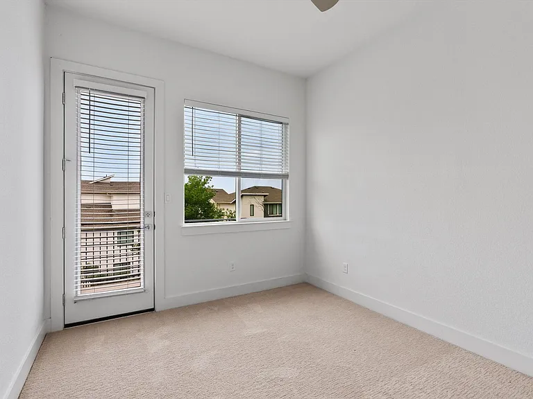 2050 Lohmans Spur Rd #804 — Photo 8