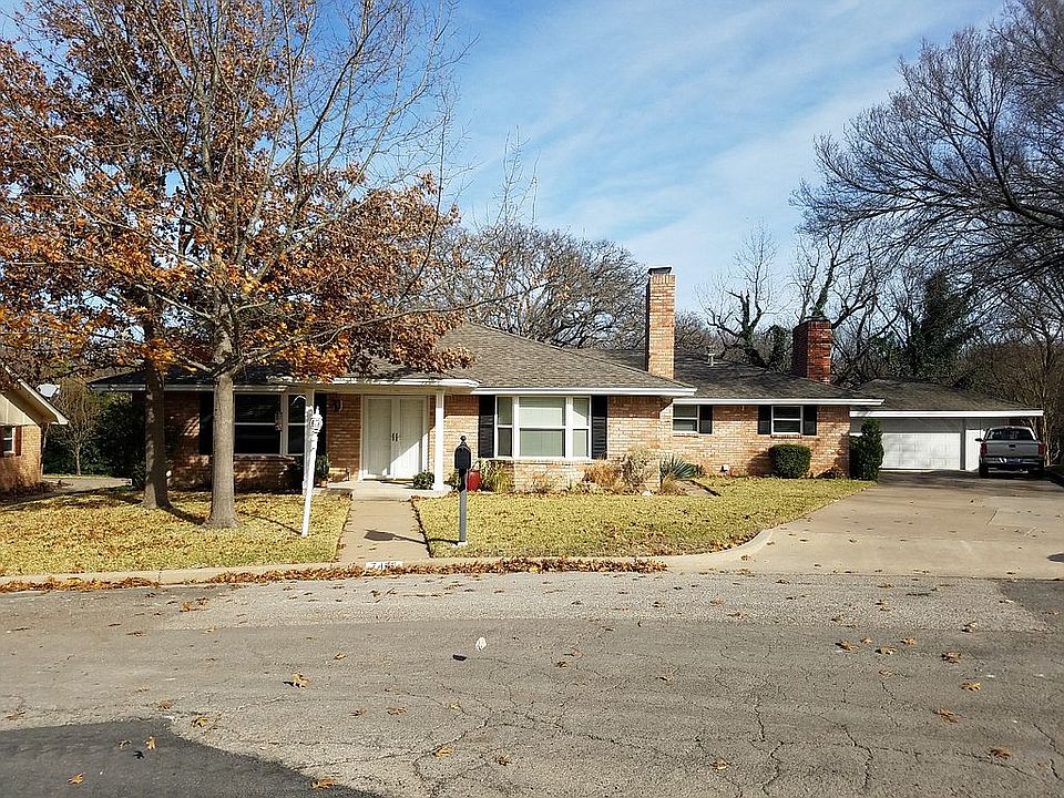 1st image of 7408 Brentwood Cir