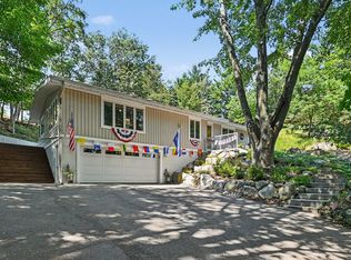 405 Slayton Ave, Grand Haven, MI 49417