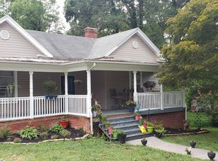44 Whittle St, Chatham, VA 24531