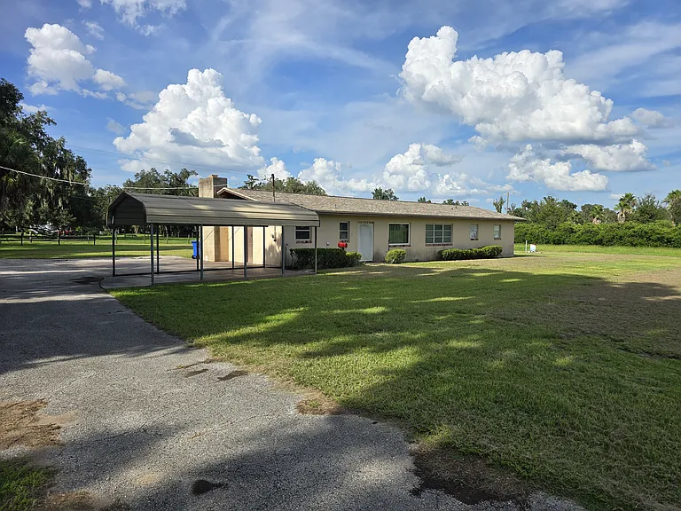 8710 Tatum Rd — Photo 2
