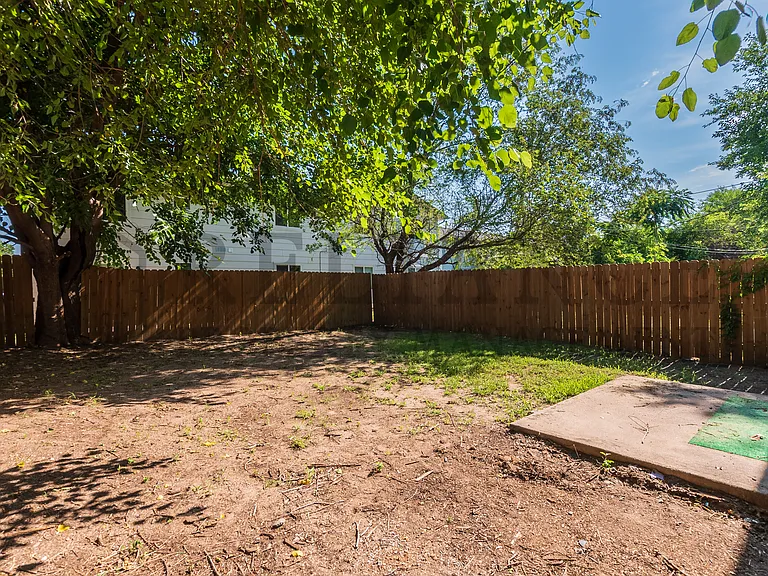 1526 E Fortuna St — Photo 6