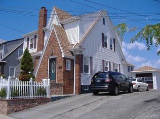 9 Crescent St, Providence, RI 02904