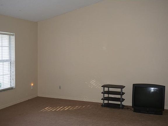 3rd image of 13089 SE 101st Ave