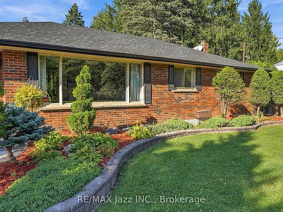 5th image of 346 Conlin Rd E
