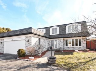 6409 Hoffman Ct, Morton Grove, IL 60053