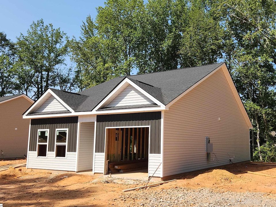 2nd image of 1203 Oak Hill Dr