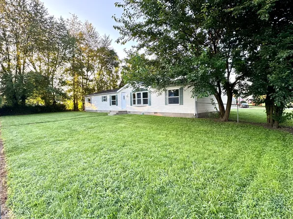 2411 6th Ave, Terre Haute, IN 47803