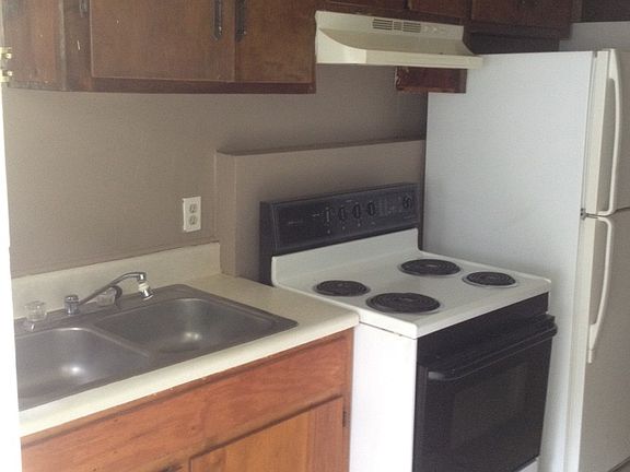 3rd image of 727 Efferson St #A