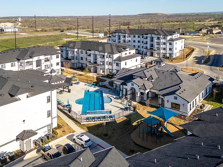 Applewood Ranch Apartments — Photo 5