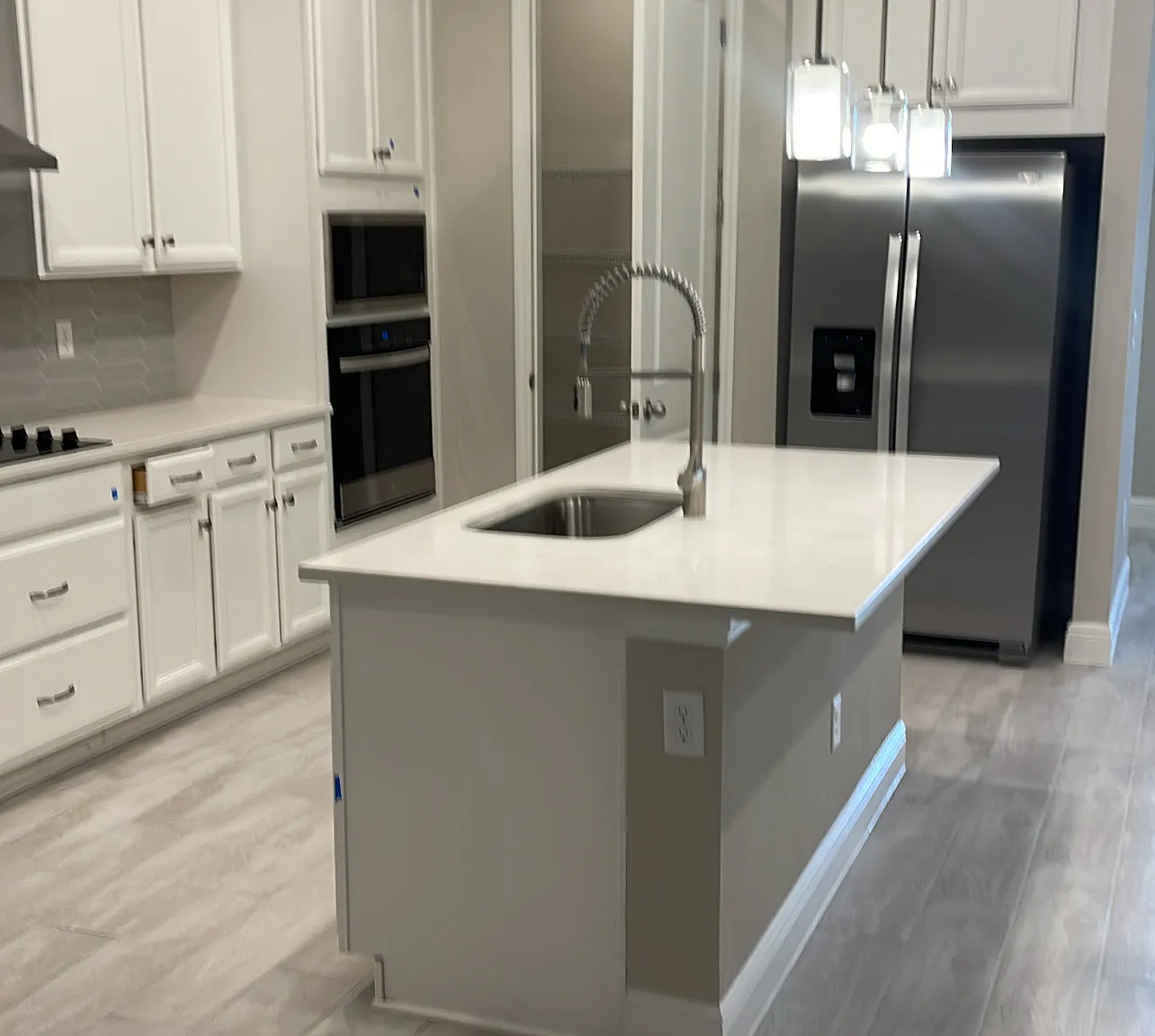 6493 Cyrils Dr — Photo 4