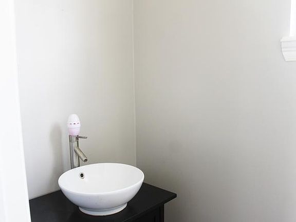 "1117NDugasInterior.jpg"