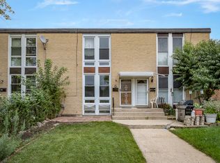 1821 Pine St, Des Plaines, IL 60018