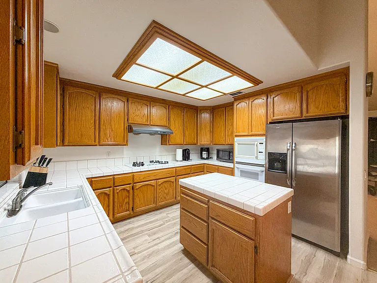 3403 Stormy Ct — Photo 10
