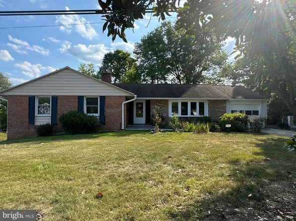 4207 Briggs Chaney Rd, Beltsville, MD 20705