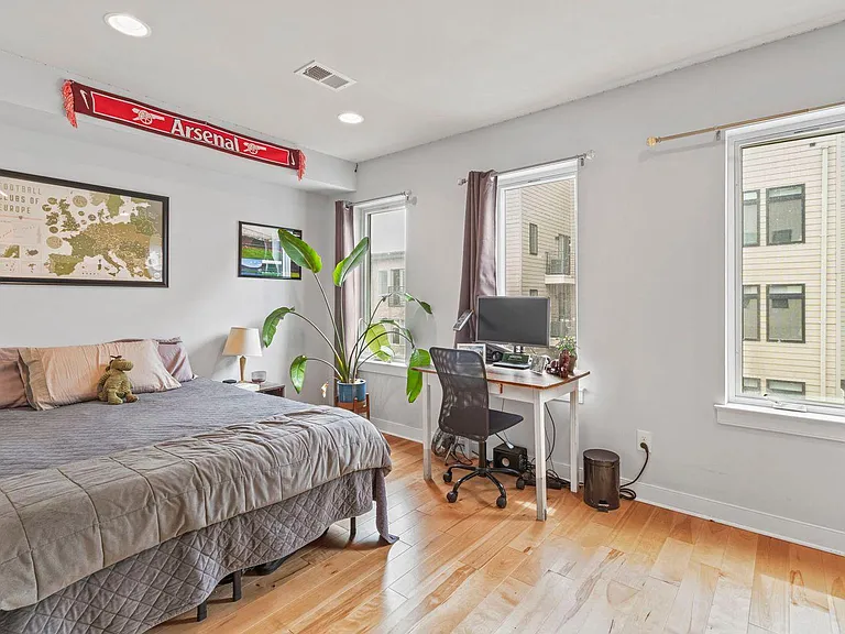 418 Fairmount Ave — Photo 59