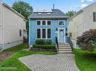 24 Bray Ave, Middletown, NJ 07748