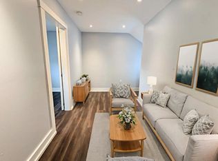 49 Thorold Rd #4, Welland, ON L3C3T7