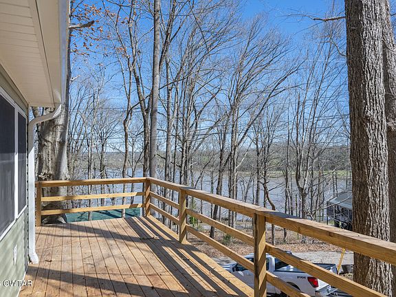 3rd image of 159 Hanklolche Dr