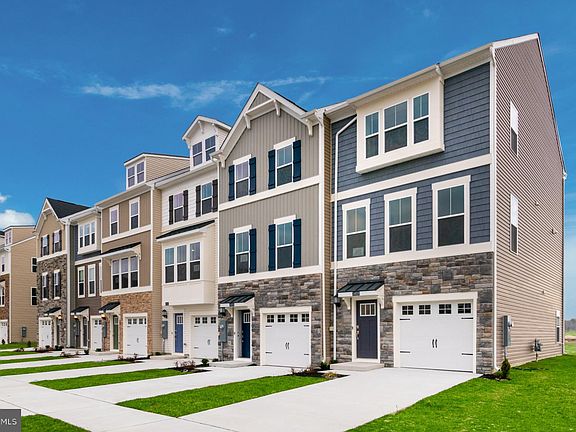 2nd image of 24828 Wye Mill Ln