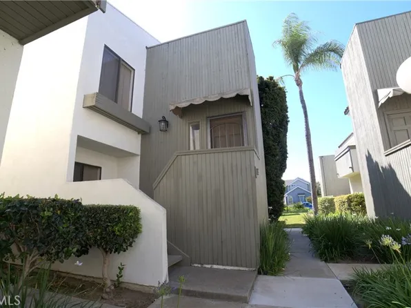 2336 Elden Ave APT B, Costa Mesa, CA 92627