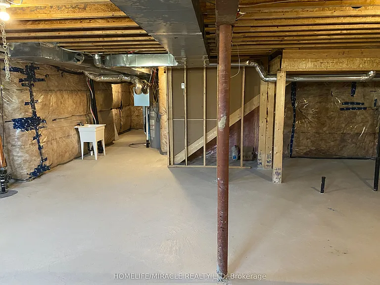 2 Cahill Dr — Photo 43