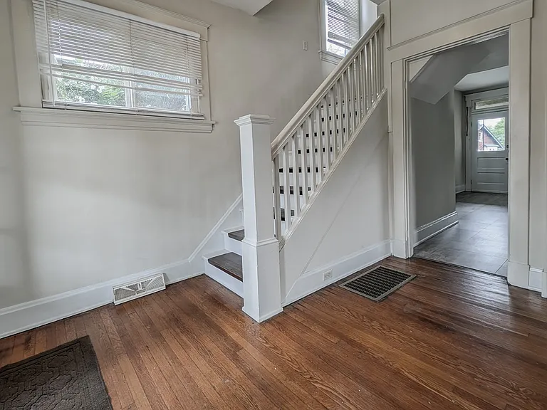 3 Levassor Pl — Photo 17