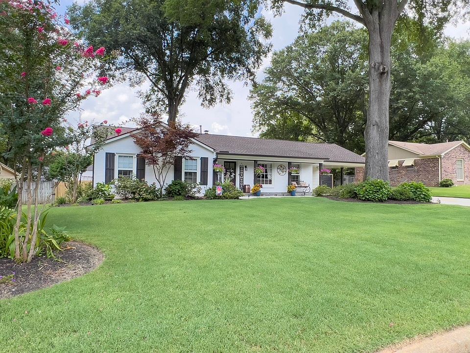 1st image of 250 W Lawnwood Dr