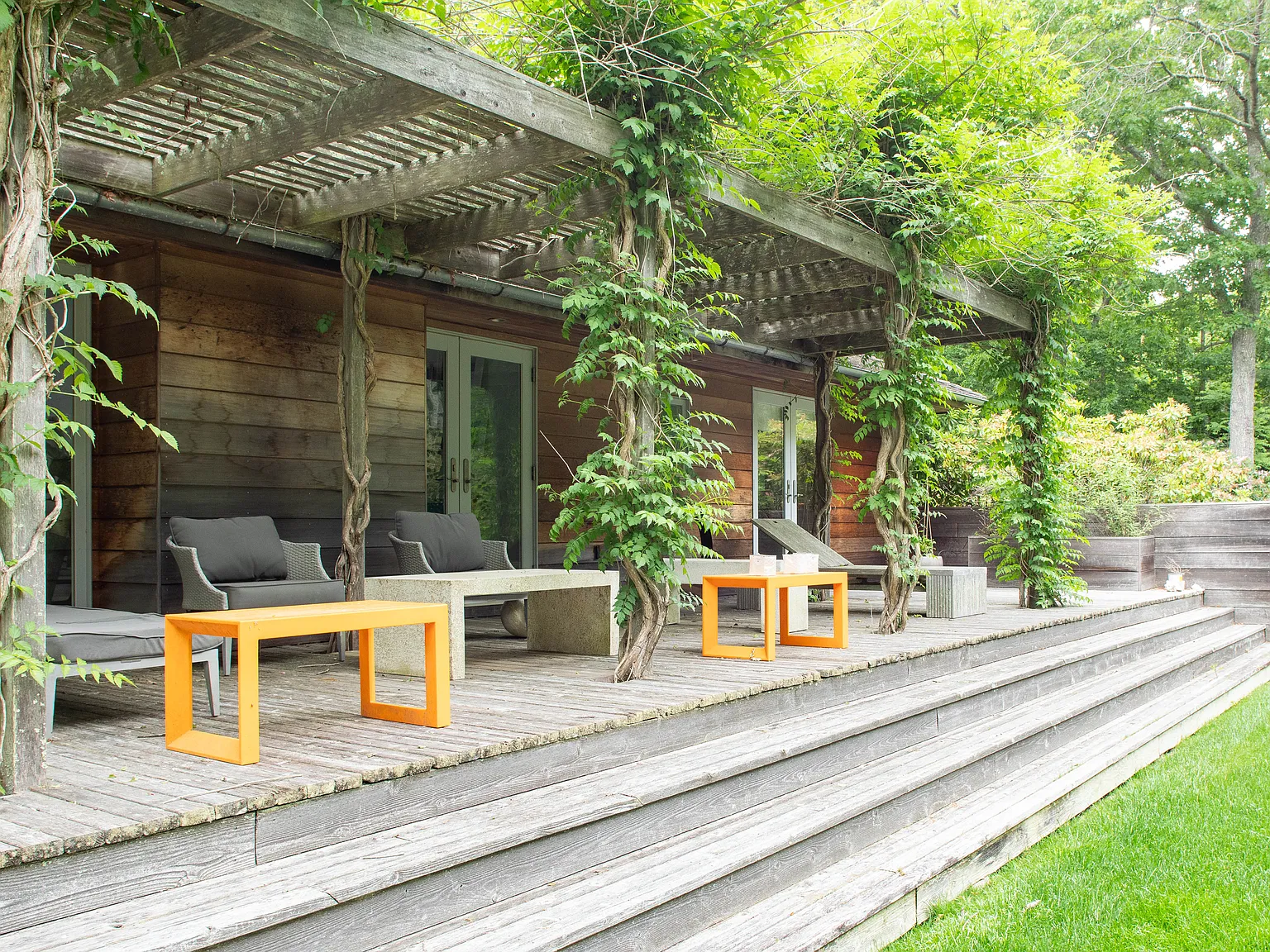 Woodland House by Rove Travel | Home with Pool — Photo 2