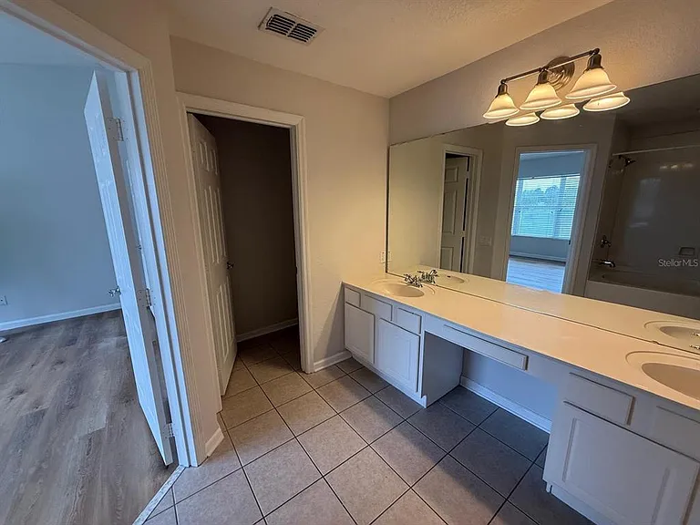 933 Enclair St — Photo 22