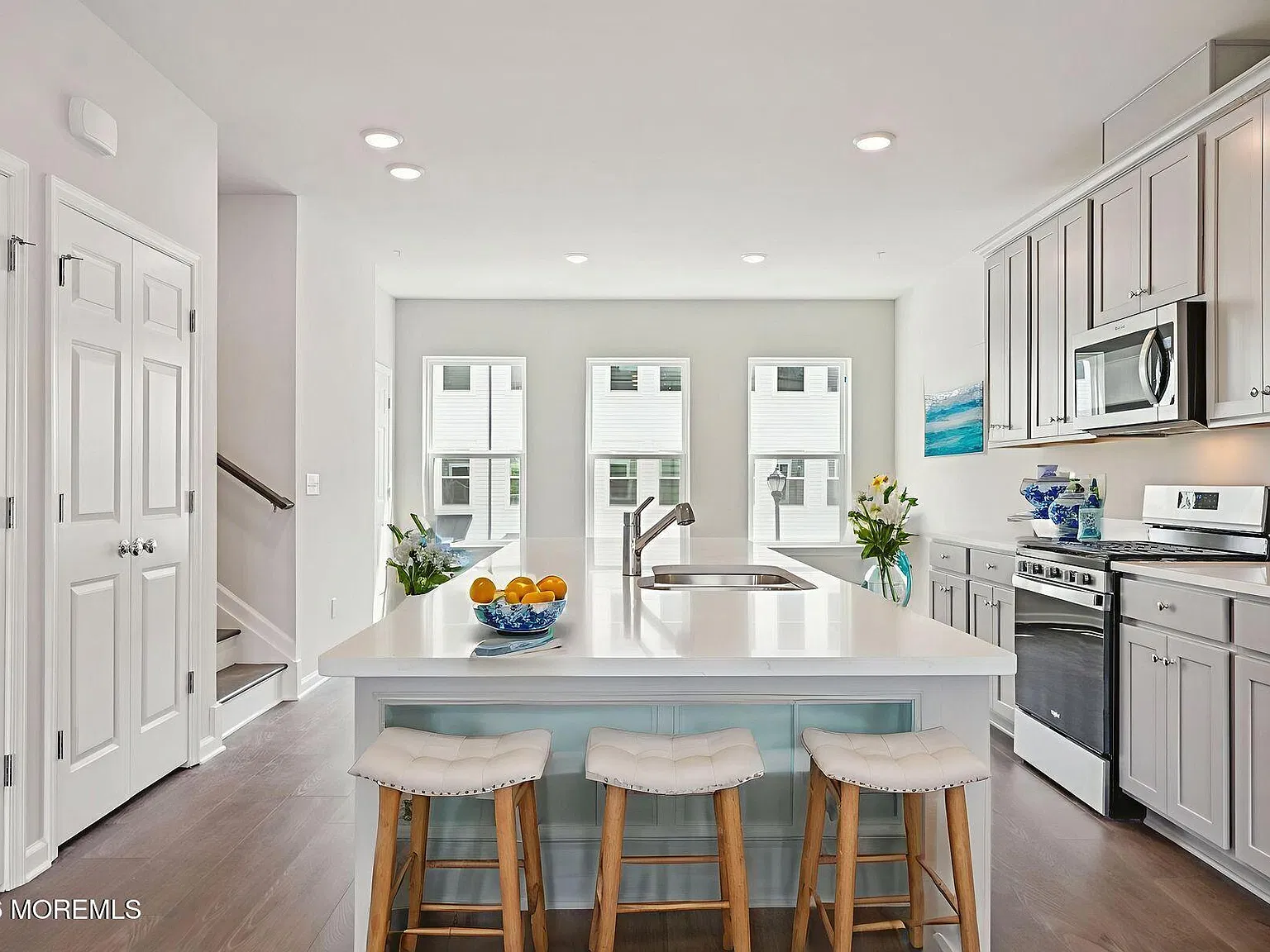 4 bed, 3.5 bath, $5,700 — Photo 3