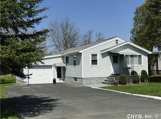 380 Beach Rd, Syracuse, NY 13209