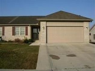 496 Whisper Ln, Xenia, OH 45385
