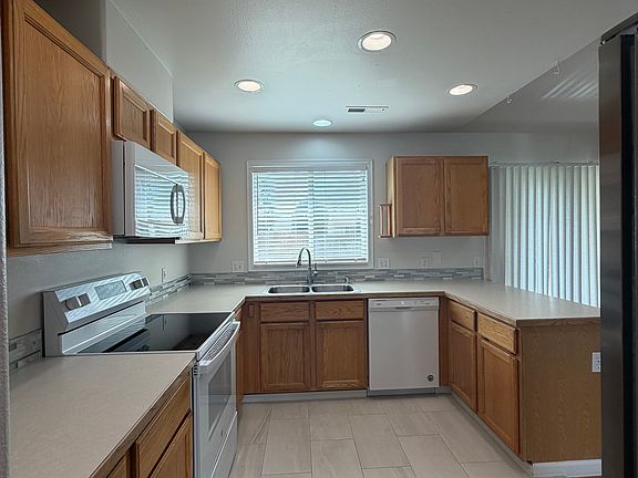 5th image of 4902 Sierra Dr