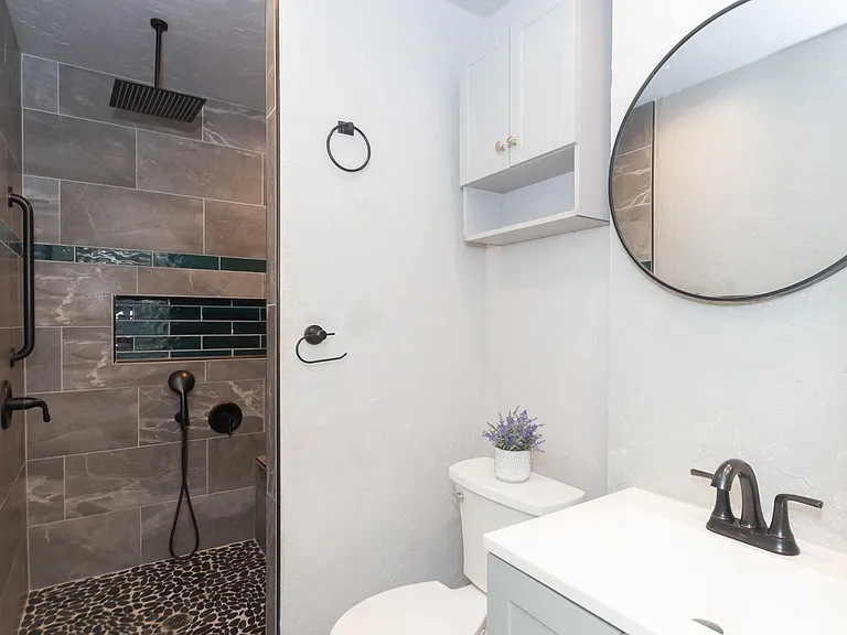 5704 Leggett Ln — Photo 11