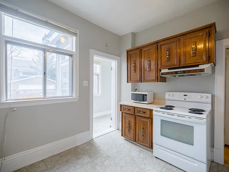 826 Grosvenor Ave #1 — Photo 15
