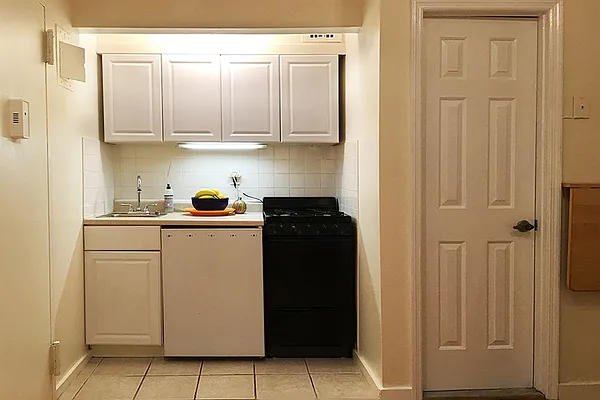 Rented by Corcoran | media 21