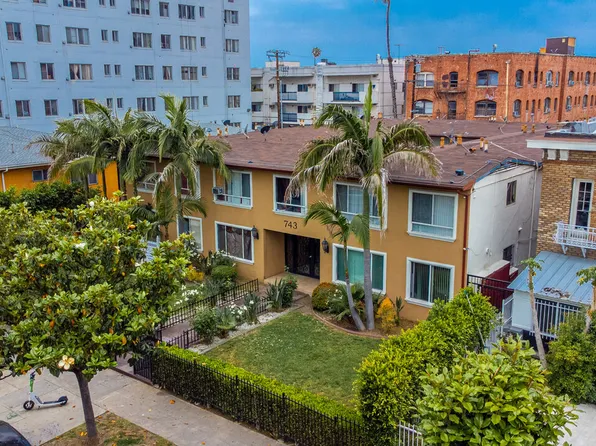 743 S Berendo St, Los Angeles, CA 90005