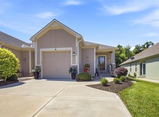 34097 W 90th Cir, De Soto, KS 66018