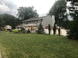 32 Knox Ter, Totowa, NJ 07512