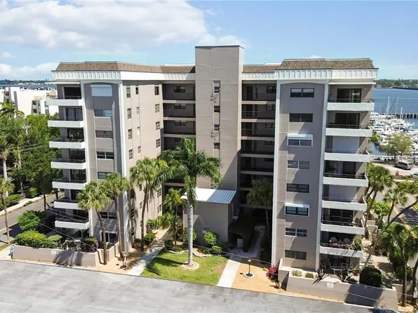 1400 Barcarrota Blvd #201, Bradenton, FL 34205