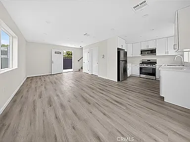 14835 1/2 Nordhoff St — Photo 13