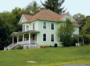 1734 Churchville Ave, Staunton, VA 24401