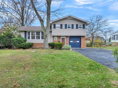 155 Beachwood Ave, Avon Lake, OH, 44012