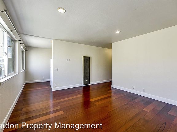 3rd image of 7550 Geary Blvd APT 1