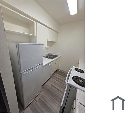 3rd image of 6090 Wadsworth Blvd #10