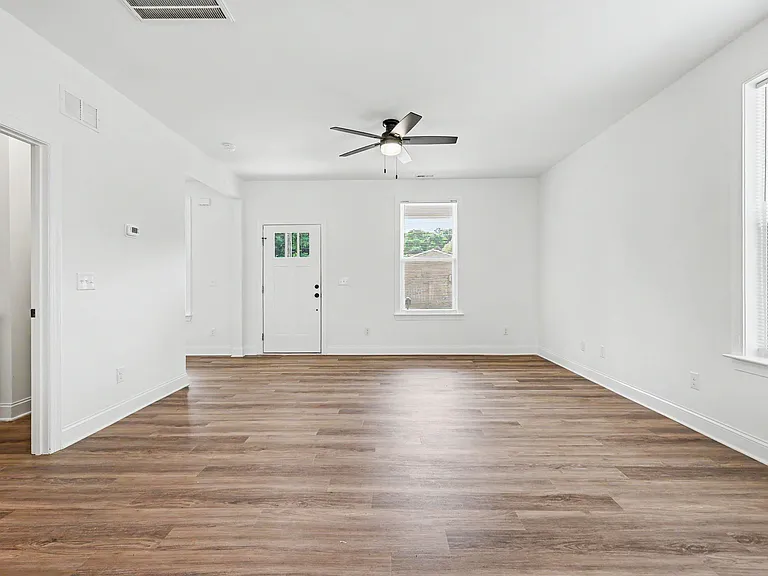 702 Legrand St — Photo 18